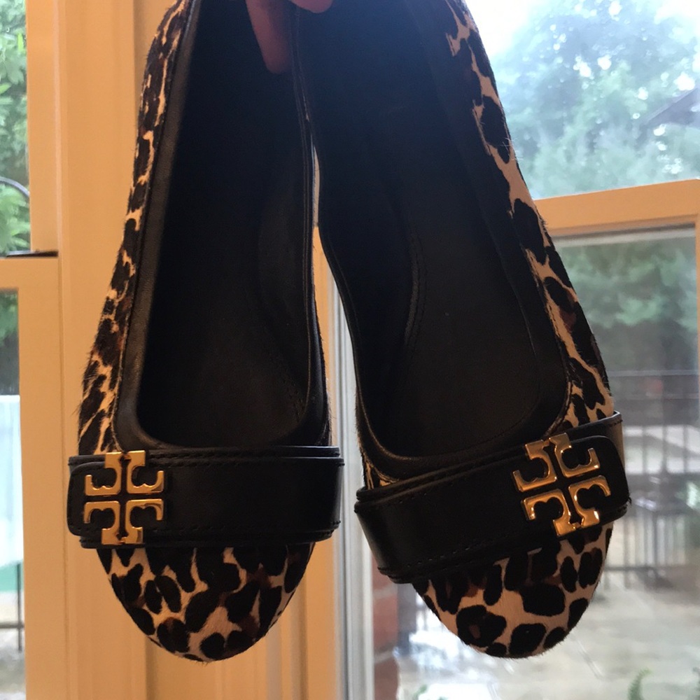 Tory Burch Leopard Flats - Size 6
